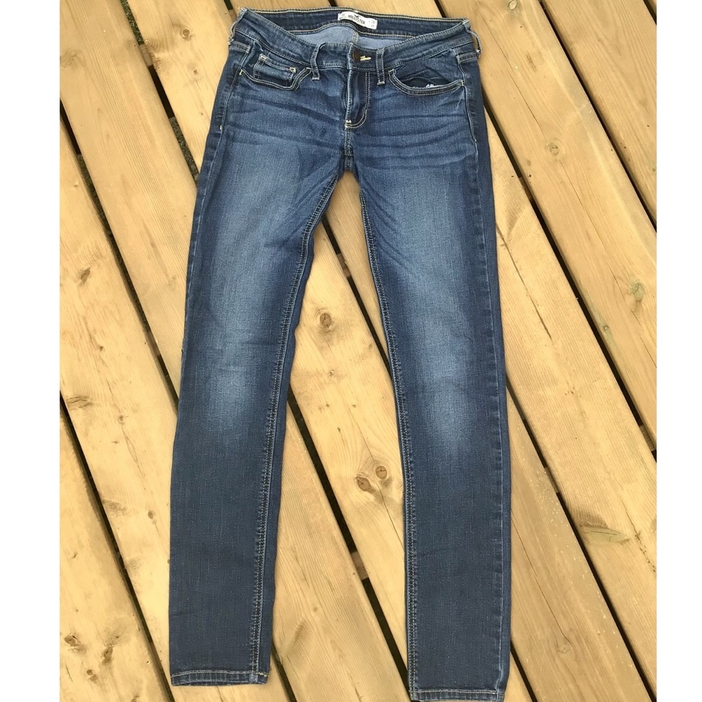 Hollister Skinny Jeans - Medium Wash
